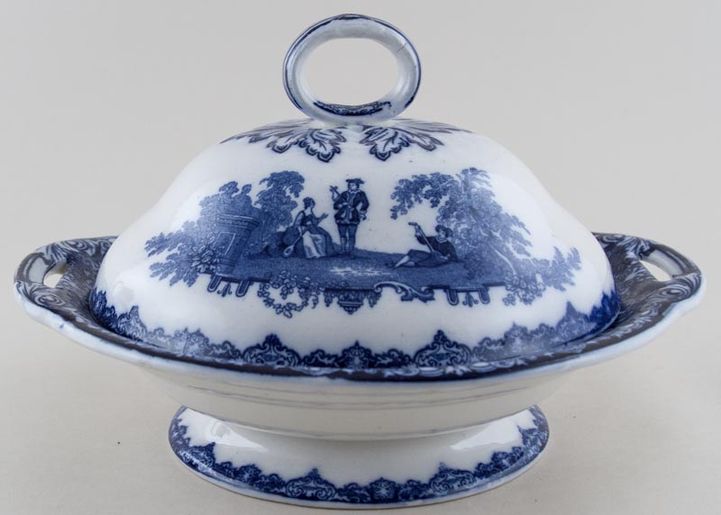 Comport with Cover c1900